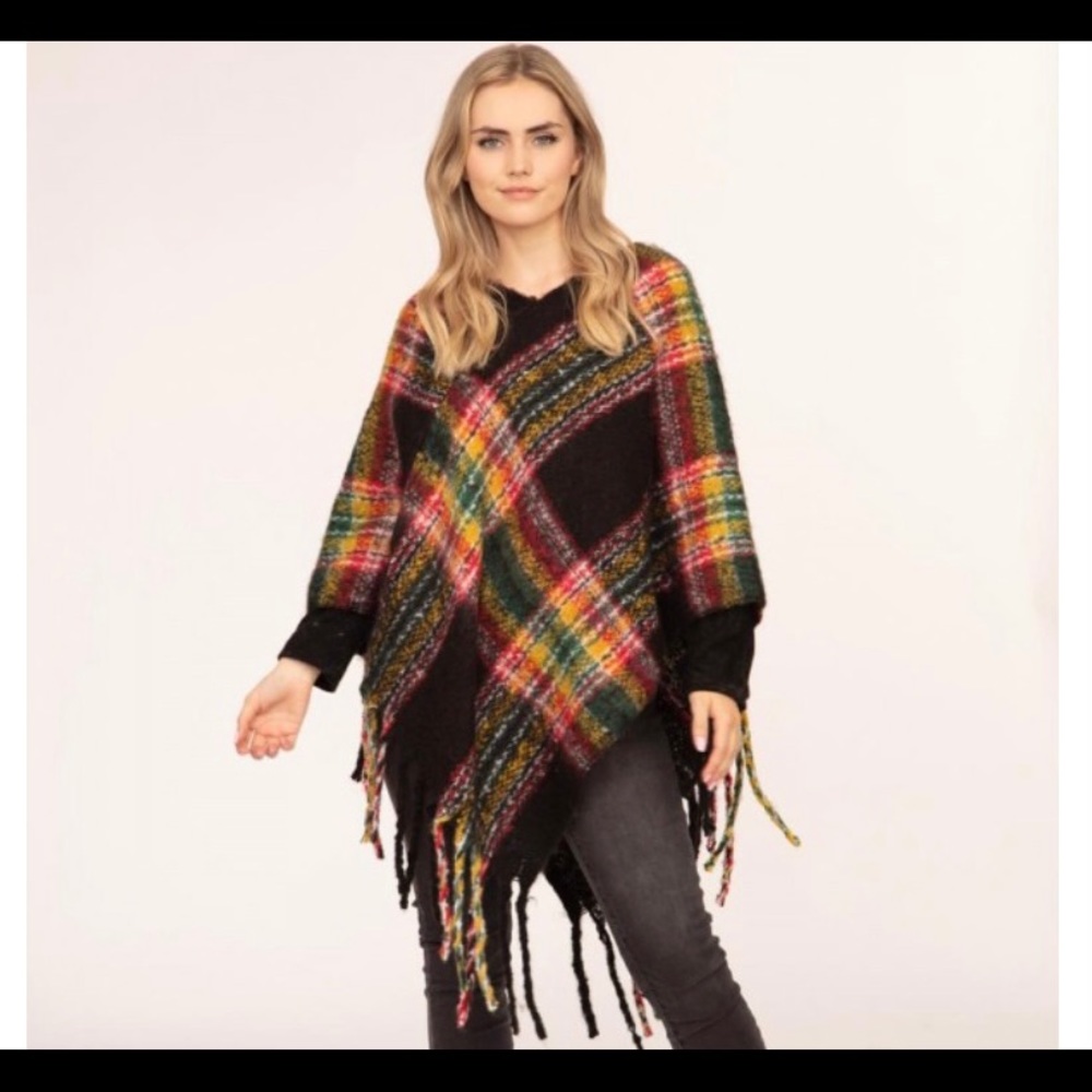 Women’s Plaid Knit Poncho